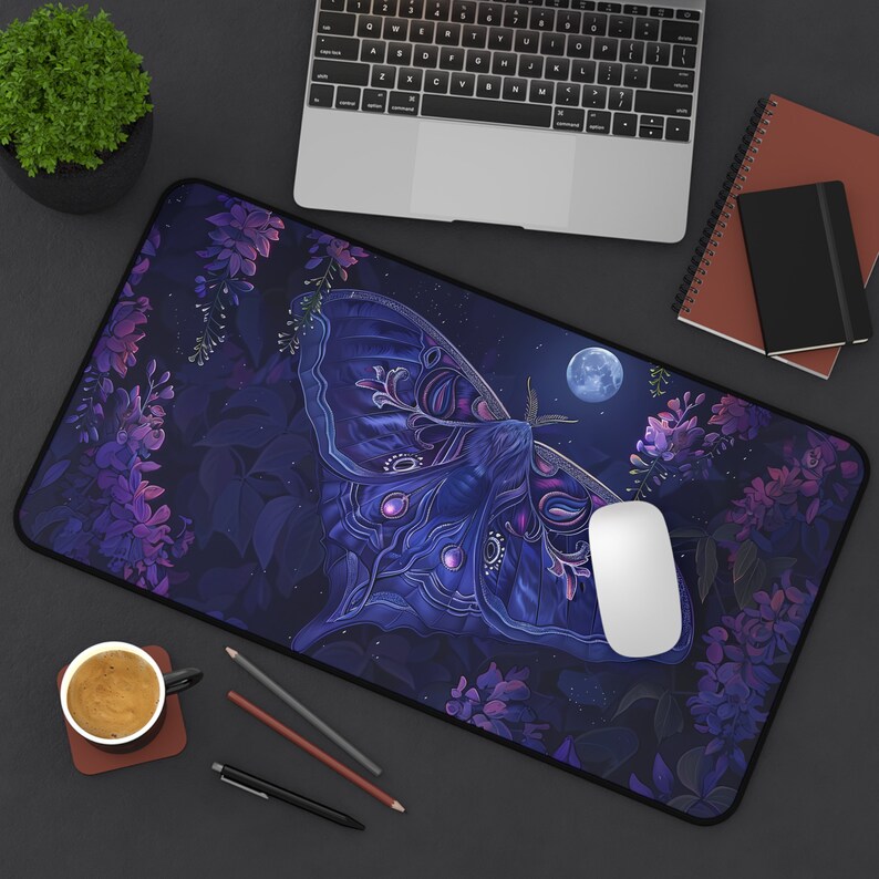 Коврик для стола с мотивом мот – обзор и цена Desk Setup With Plants
